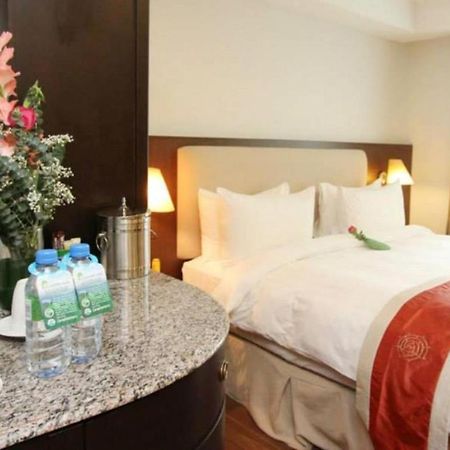 Plaza Sutera Biru Hotel Kuala Belait Extérieur photo